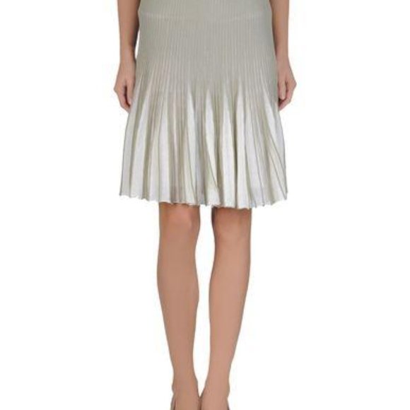 NWT EMPORIO ARMANIKnittedlined pleated skirt